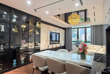 BÁN NHÀ CHÍNH CHỦ ! Xuân Thủy Cầu Giấy gần phố ngõ thông oto 56m x7T nhỉnh 28 Tỷ