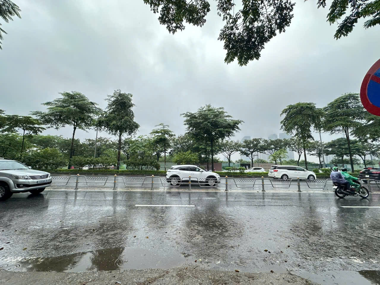 BÁN NHÀ 4T DÂN XÂY ! Võ Chí Công Tây Hồ Cầu Giấy  gần phố oto 59m giá 19 tỷ TL.