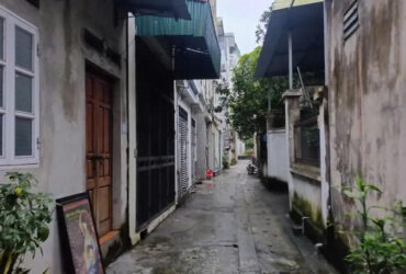 BÁN ĐẤT TẶNG NHÀ CẤP 4 TẠI YÊN BÌNH – HÀ ĐÔNG 44M2, MT 4.3M, Giá 3.85 tỷ – NGÕ OTO – NỞ HẬU –