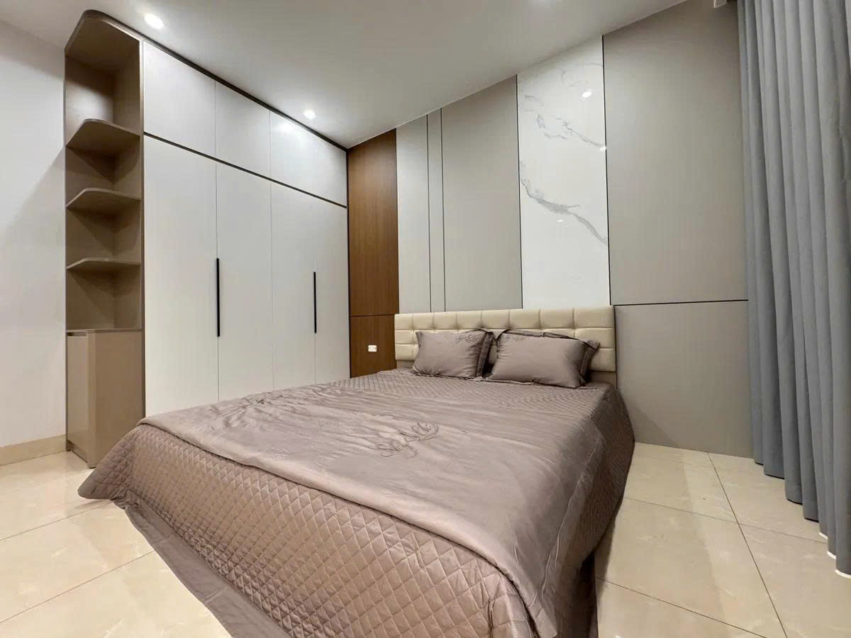 BÁN NHÀ LIỀN KỀ VĂN PHÚ – 90m2, MT 4.5M , Giá 21 tỷ . PHÂN LÔ – VỈA HÈ – Ô TÔ TRÁNH