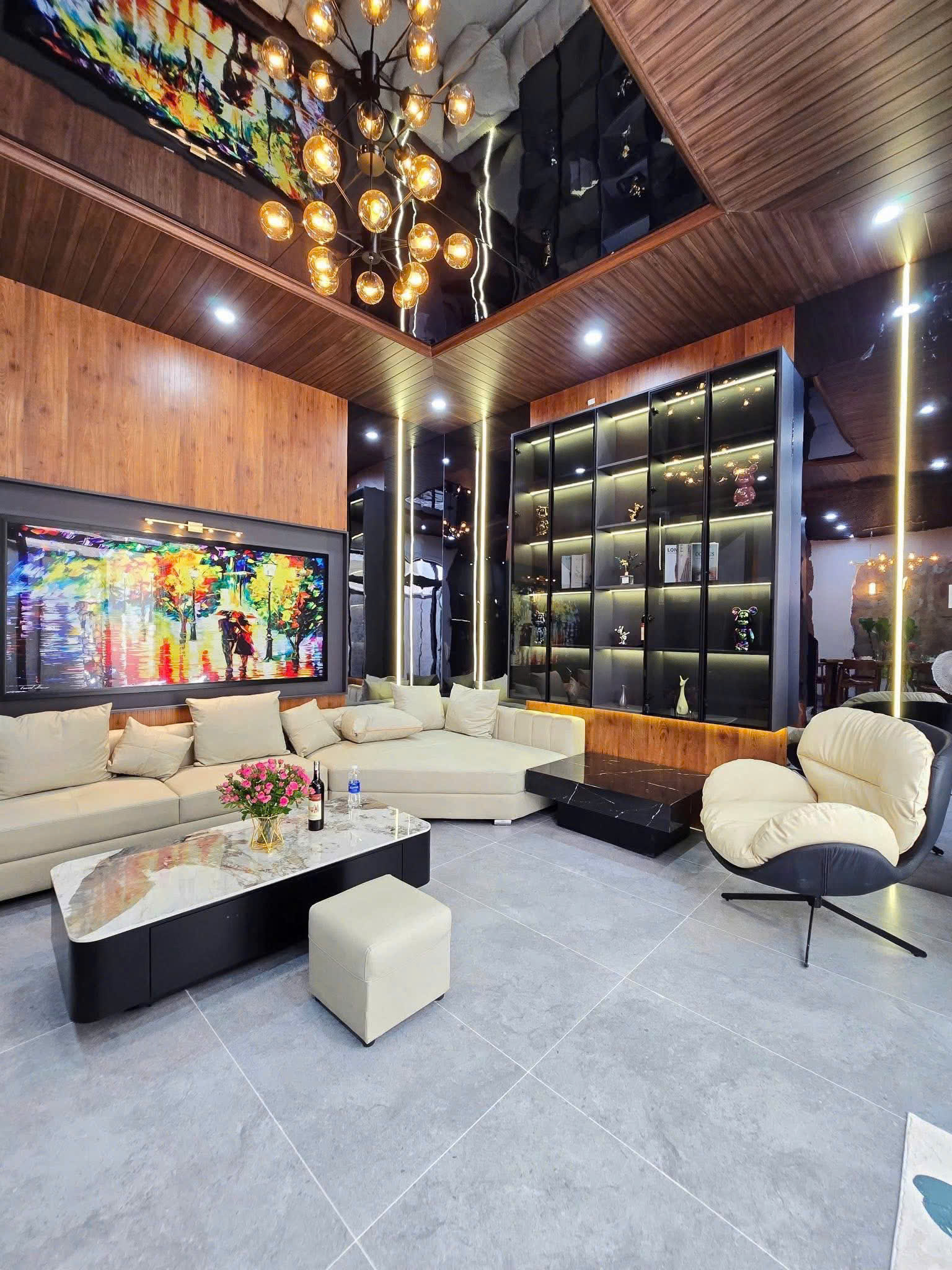 SIÊU PHẨM, BÁN NHÀ NGỌC THUY LONG BIÊN, THANG MÁY, OTO VÀO NHÀ, FULL NỘI THẤT,45M KINH DOANH