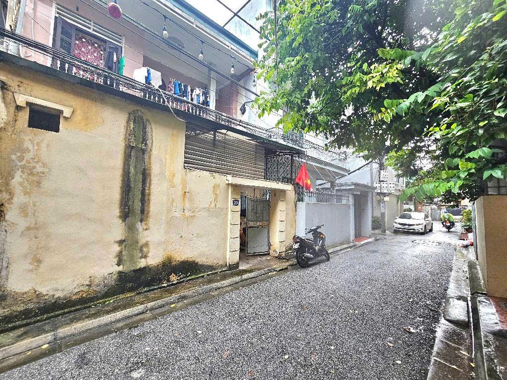 BÁN ĐẤT 93M² – NGUYỄN SƠN, BỒ ĐỀ – MẶT TIỀN 7M – NHÀ 2 TẦNG – Ô TÔ VÀO NHÀ – 29.5 TỶ