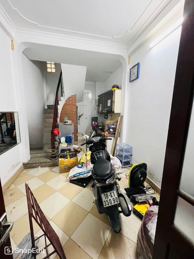 CẦU GIẤY DT 21M x4 TẦNG GIÁ 6,1 TỶ NGÕ THÔNG,15M RA Ô TÔ,DÂN XÂY