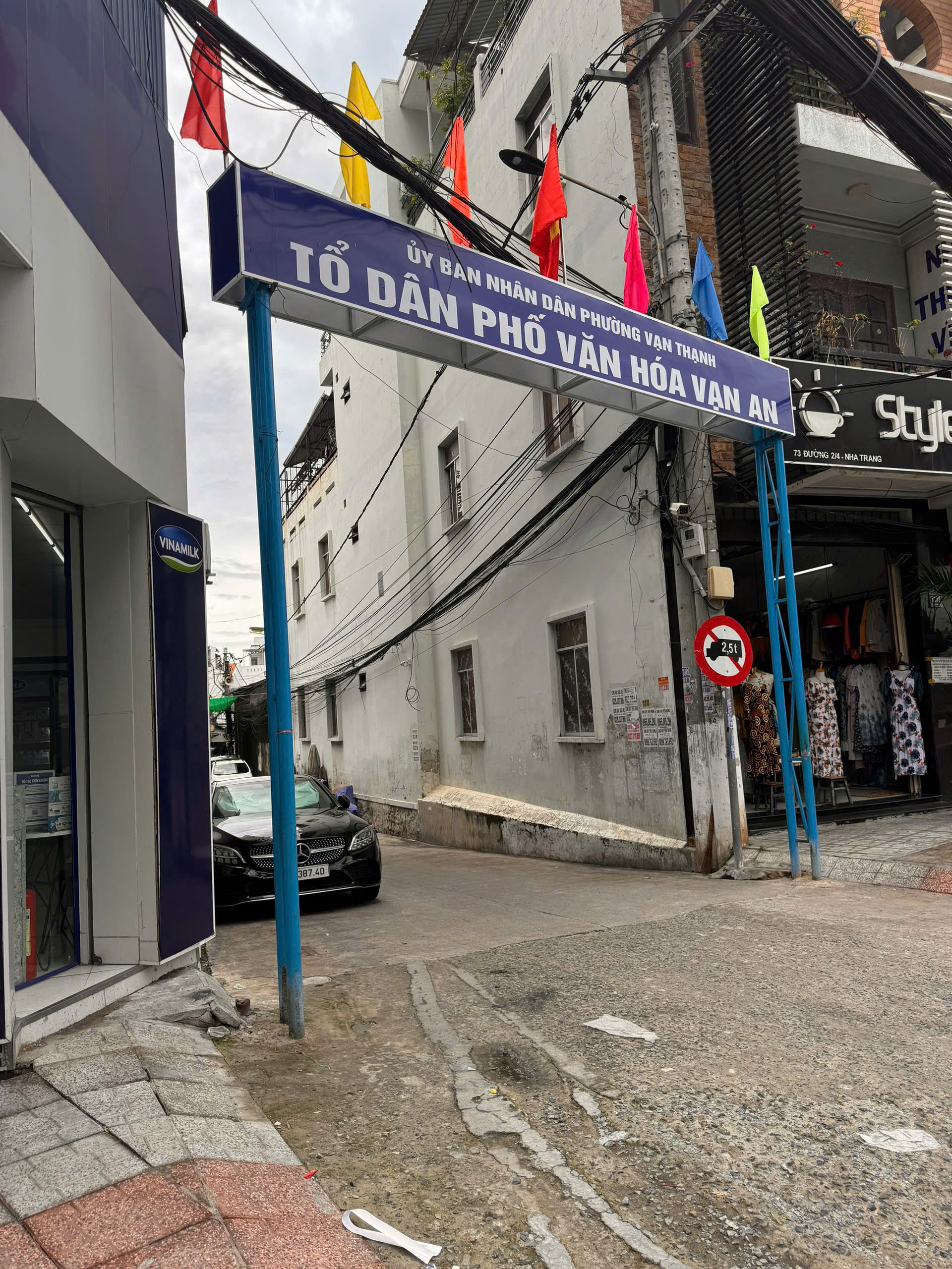 BÁN LÔ ĐẤT ĐẸP NGANG 5m8 HẺM  OTO ĐUA NGAY TTTP NHA TRANG.