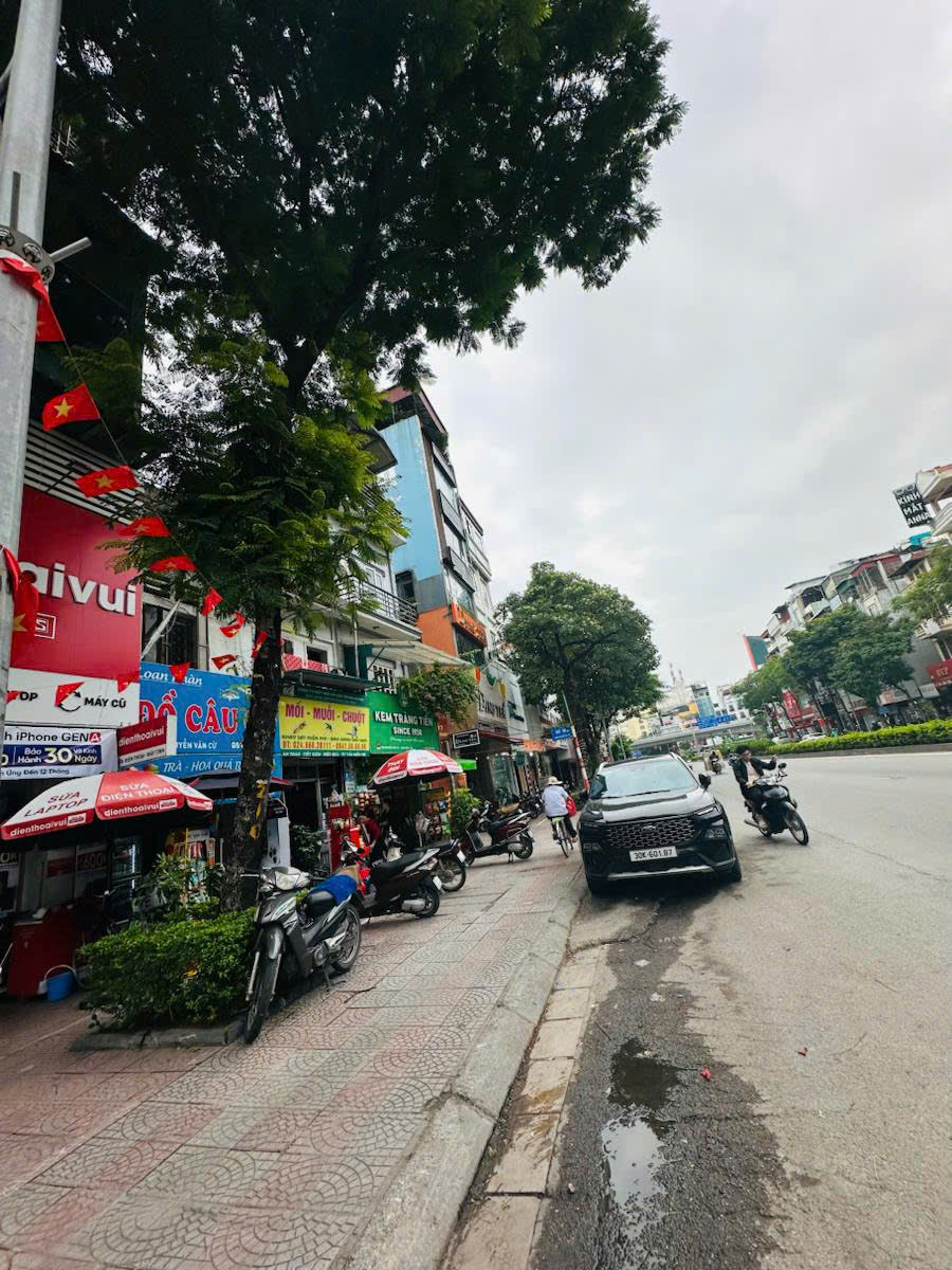 BÁN NHÀ MẶT PHỐ NGUYỄN VĂN CỪ – TRUNG TÂM LONG BIÊN