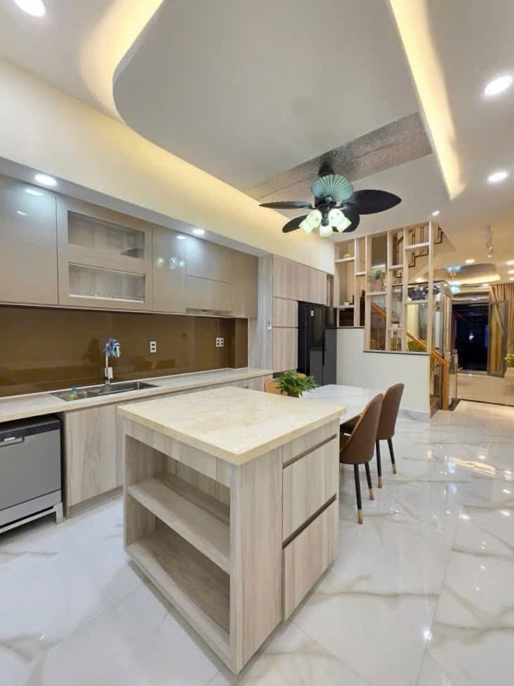 Nhà Thang máy QUẬN TÂN BÌNH – Hẻm Ô tô 6 mét Lê Văn Sỹ – 3.4 x 18 m – 13.9 tỷ