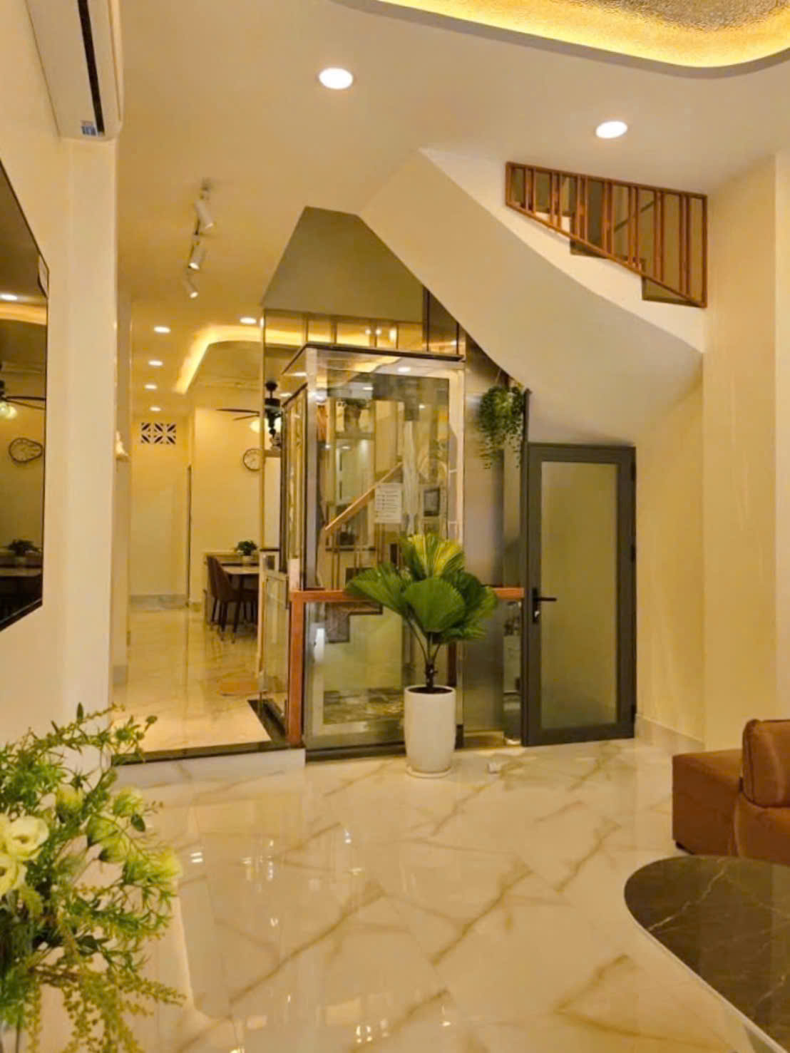 Nhà Thang máy QUẬN TÂN BÌNH – Hẻm Ô tô 6 mét Lê Văn Sỹ – 3.4 x 18 m – 13.9 tỷ