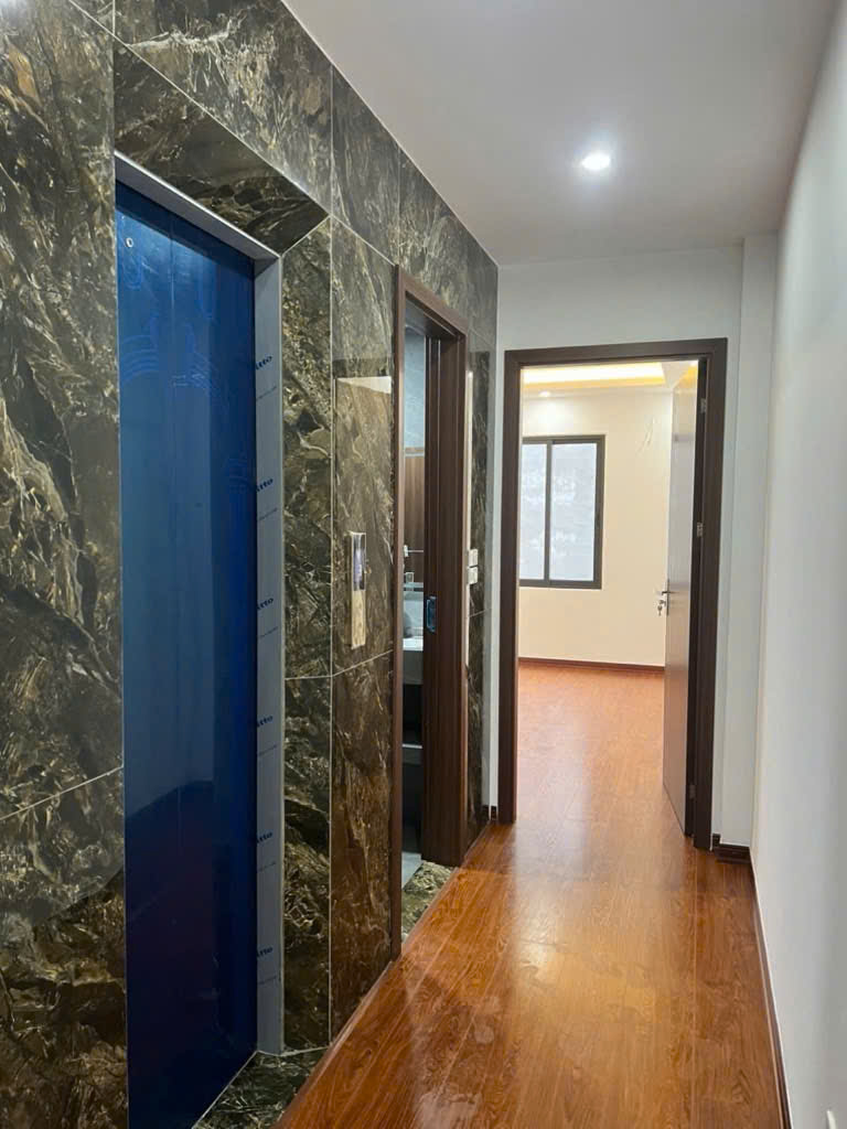 SIÊU PHẨM 51M YÊN LỘ HÀ ĐÔNG_ 5 TẦNG THANG MÁY_ÔTÔ QUA NHÀ_ BÃI XE CÁCH NHÀ 20M_Ở SƯỚNG NHỈNH 10Đ