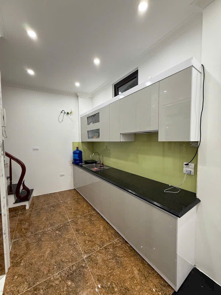 BÁN NHÀ BỒ ĐỀ LONG BIÊN,OTO ĐỖ CỬA, DÂN XÂY,NGÕ RỘNG THOÁNG,40M NHỈNH 8 tỷ