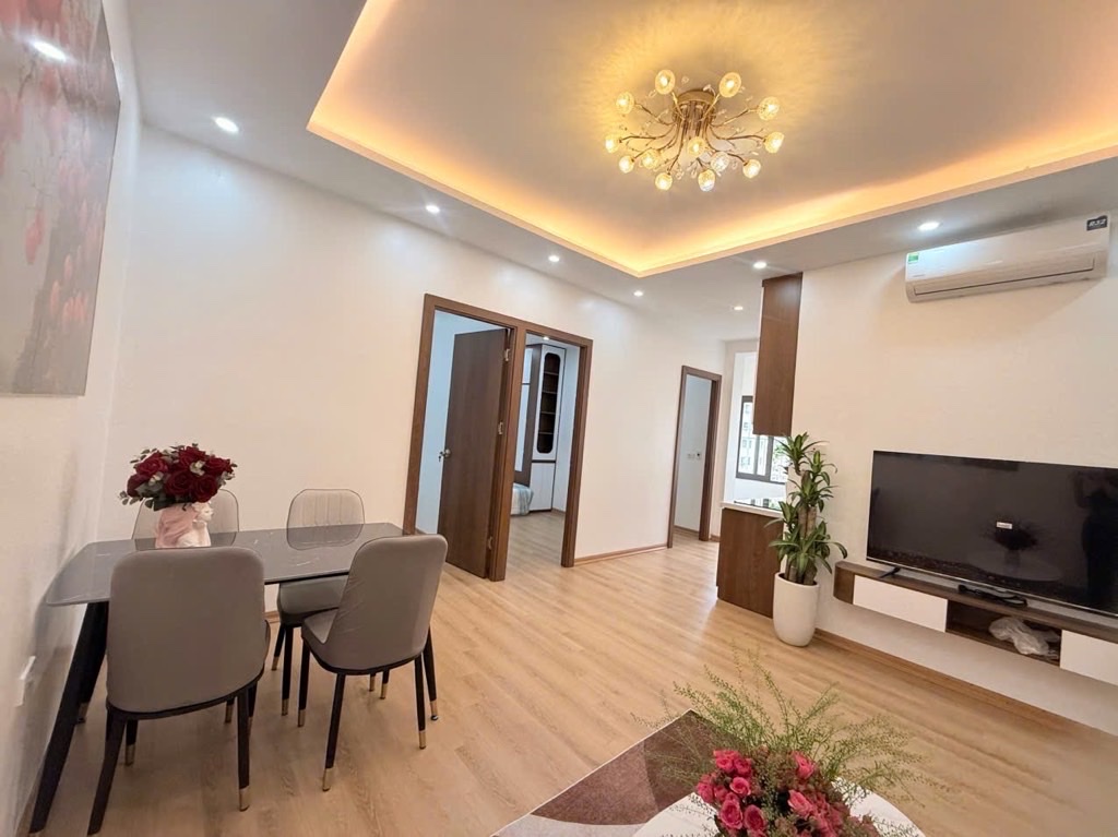 CĂN HỘ HOÀNG ĐẠO THÚY DT 65M 3 NGỦ GIÁ 5,850 TỶ-ĐẸP FULL NỘI THẤT