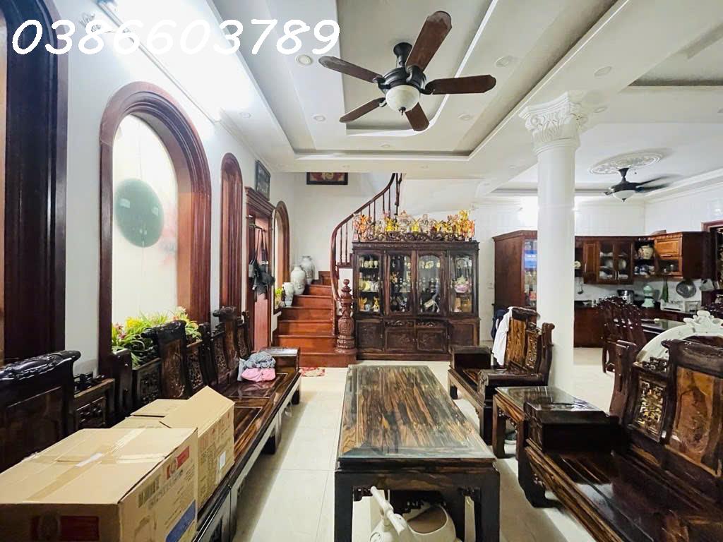 90.9m² (sử dụng 120m²) – Mặt phố Hoàng Như Tiếp – Lô góc 3 thoáng – Mặt tiền 10m – 4 tầng – giá 89 tỷ