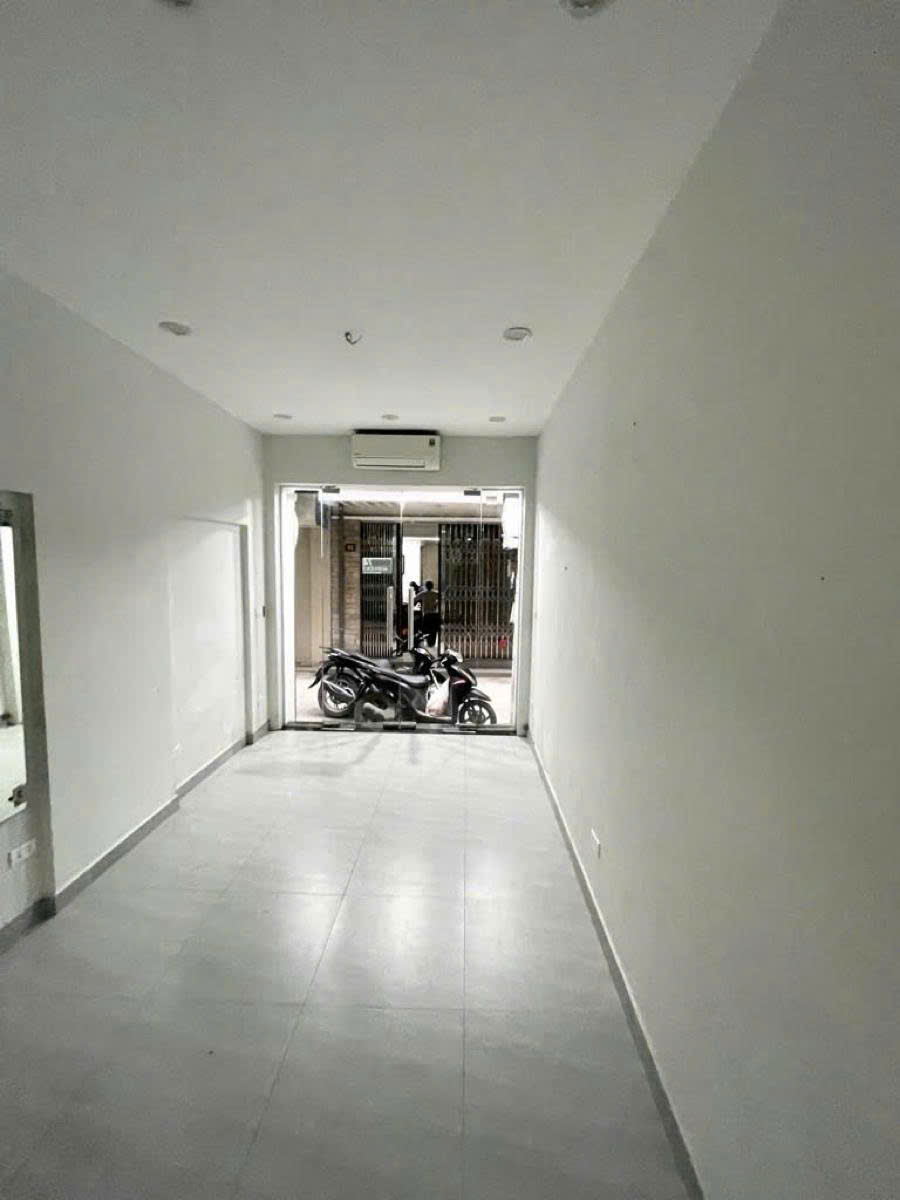 MẶT NGÕ KINH DOANH TẤP NẬP – Ô TÔ RA VÀO THOẢI MÁI – TRUNG TÂM ĐỐNG ĐA