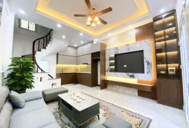 ĐA SỸ KIẾN HƯNG 32M _ 5 TẦNG FULL NỘI THẤT _NGÕ THÔNG _15M ÔTÔ TRÁNH _VIEW KĐT LUXURY NHỈNH 8 TỶ _ 50m RA NHÀ VĂN HÓA ĐỖ XE NGÀY ĐÊM,GẦN CHỢ ,TRƯỜNG HỌC