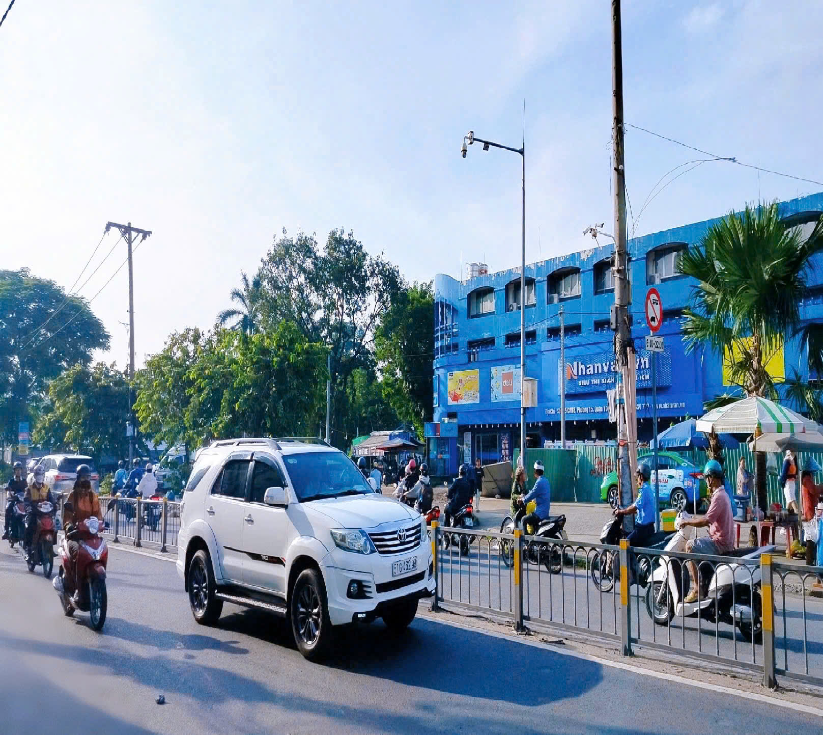 Nhà hẻm Ô tô Cách Mạng Tháng Tám – QUẬN TÂN BÌNH – 80 m2 Vuông vức – 7.5 tỷ