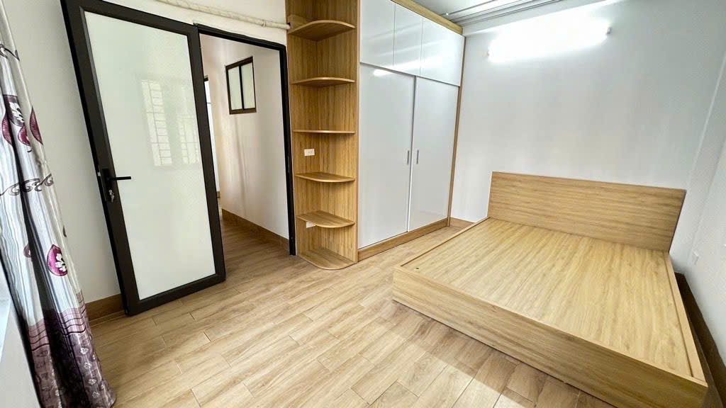 BÁN NHÀ BỒ ĐỀ LONG BIÊN,OTO,NHÀ ĐẸP,LÔ GÓC, VIEW THOÁNG MÁT,36M NHỈNH 7 TỶ(TL)