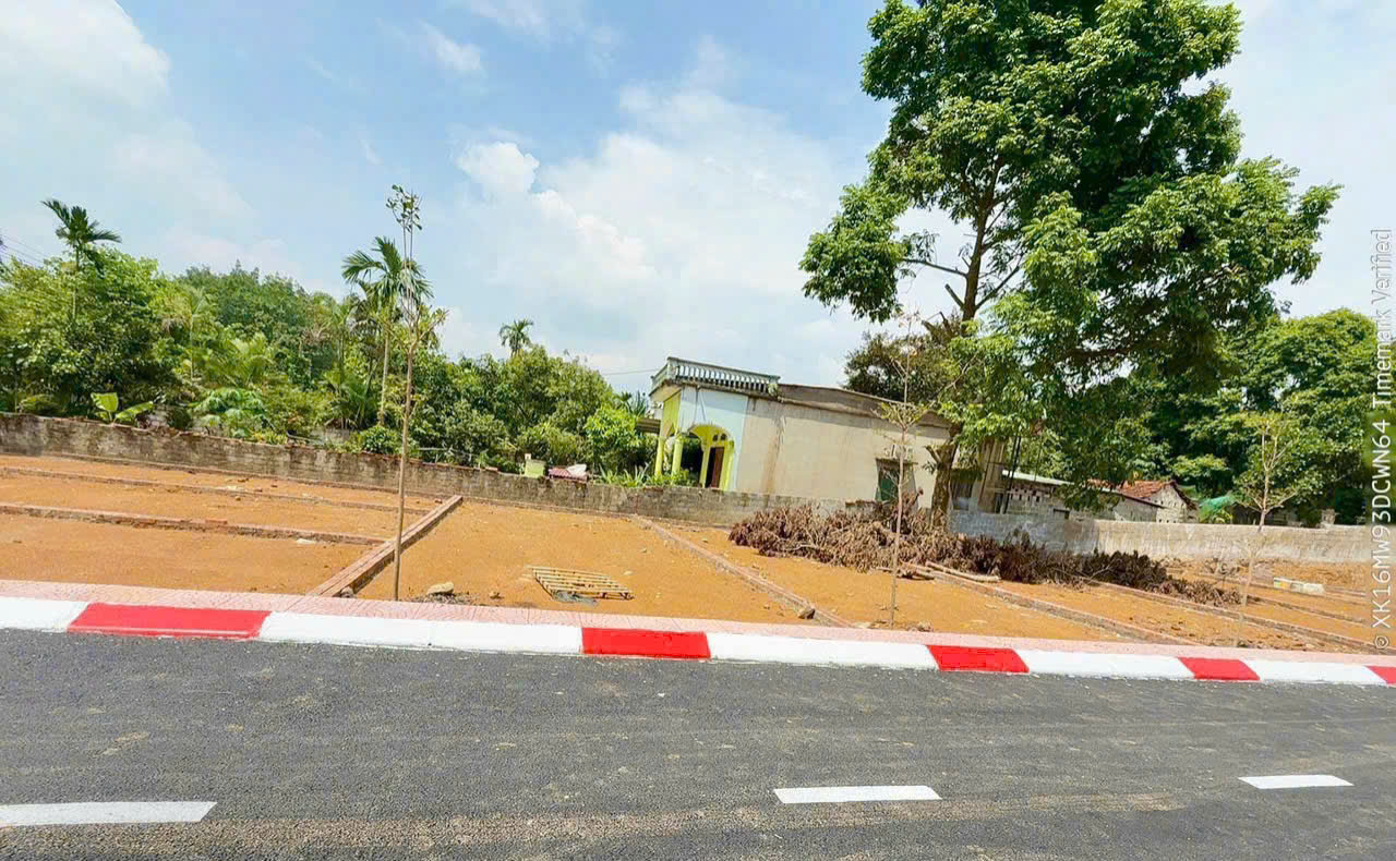 tôi chuyển đổi kinh doanh nên cần tiền bán gấp mảnh đât 300tr đất ở đô thị xung quanh đủ tiện ích