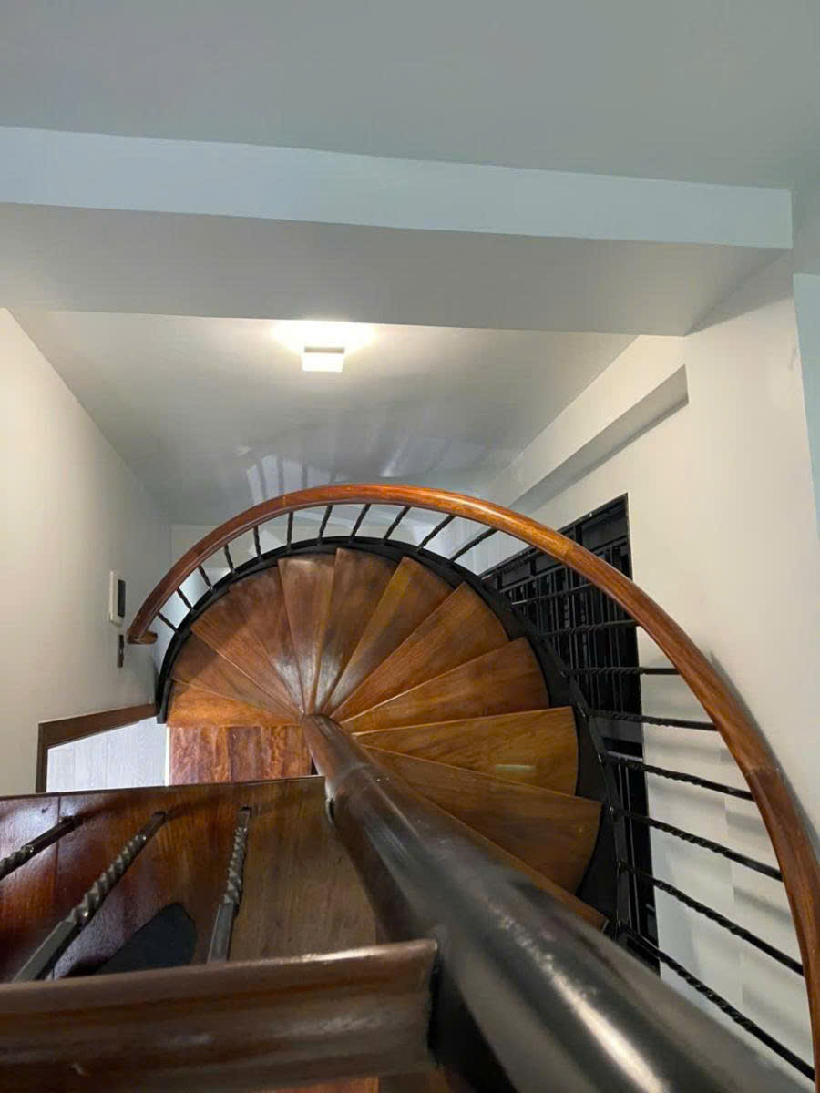 BÁN CĂN ĐỐNG ĐA 4 TẦNG 20M  GẦN PHỐ – 2 MẶT NGÕ Ô TÔ – KINH DOANH – 40 RA MẶT PHỐ – NHÀ ĐẸP