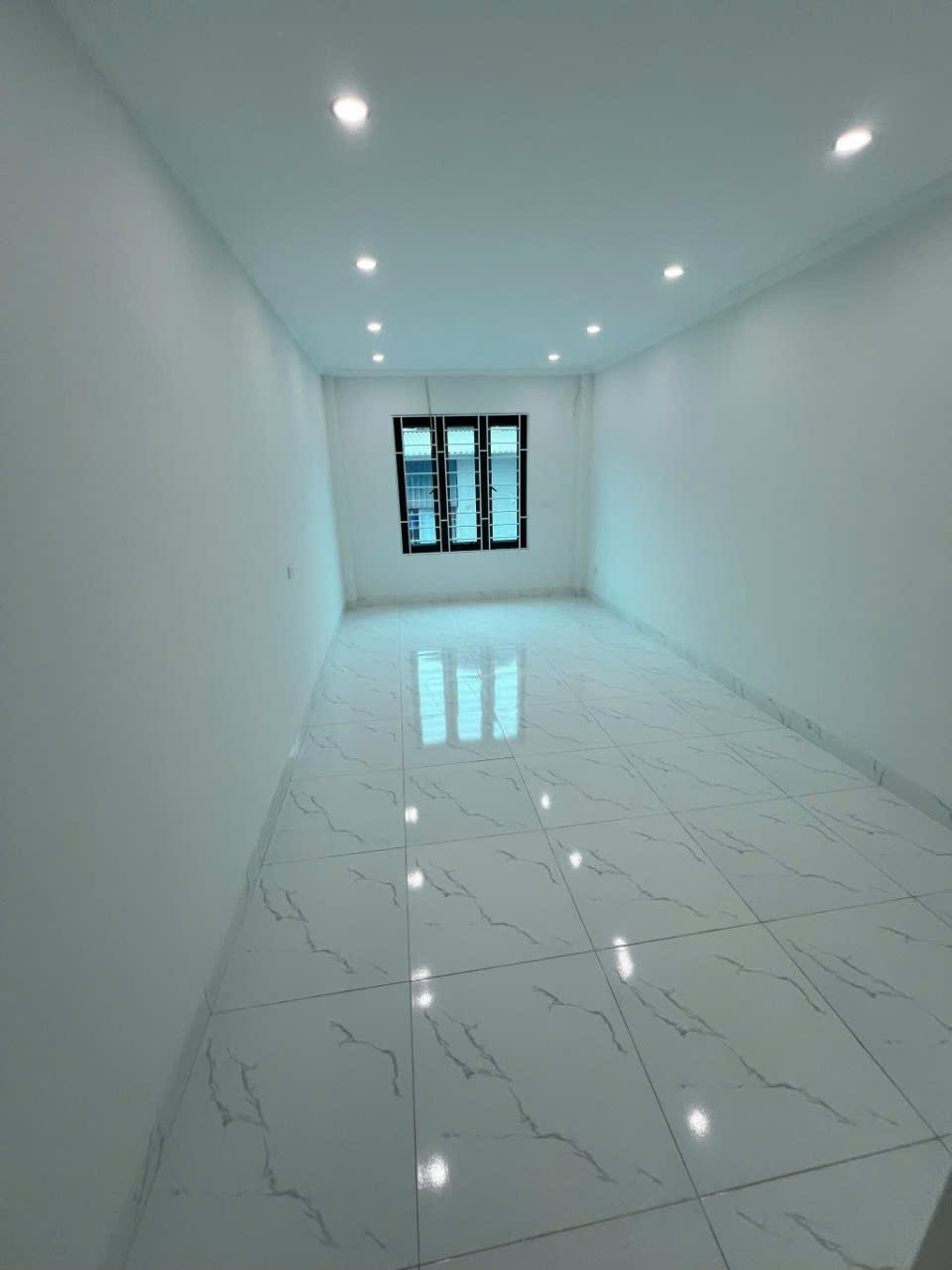 PHÚ LƯƠNG HÀ ĐÔNG _35M 4 TẦNG NHỈNH 4 TỶ _ HƠN 100M RA ÔTÔ TRÁNH _ĐÔNG DÂN _ GẦN CÁC TRƯỜNG ĐẠU HỌC LỚN