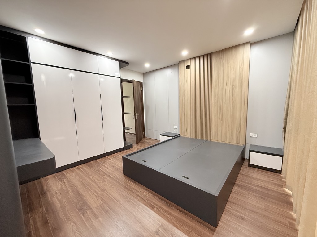 BÁN NHÀ HỒNG TIẾN LONG BIÊN,OTO,NGÕ THÔNG,3 THOÁNG,FULL NỘI THẤT,52M NHỈNH12 TỶ(TL)