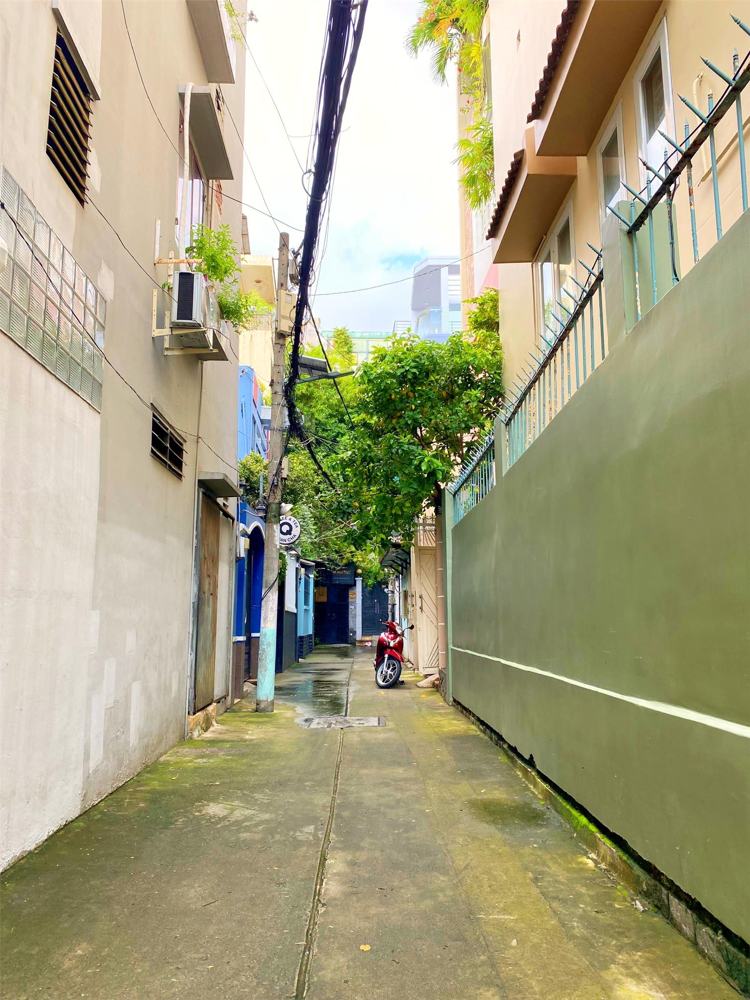 ‼️ Hồ Biểu Chánh – Vài bước ra mặt tiền – Biệt thự 5 tầng sang đẹp