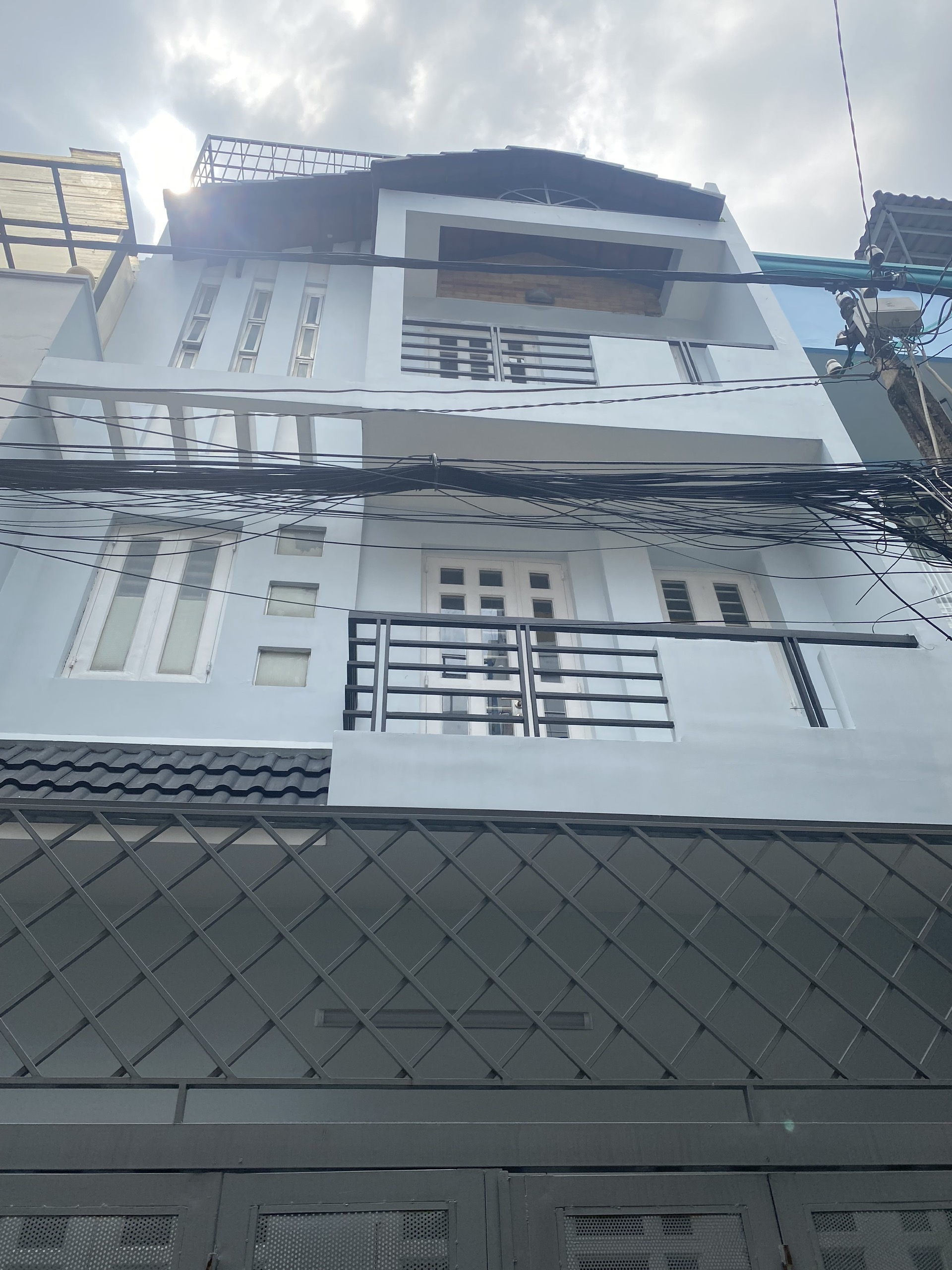 KHU VIP ĐẶNG VĂN NGỮ – XE HƠI 7 CHỖ VÀO NHÀ – NGANG HƠN 5M BỀ THẾ