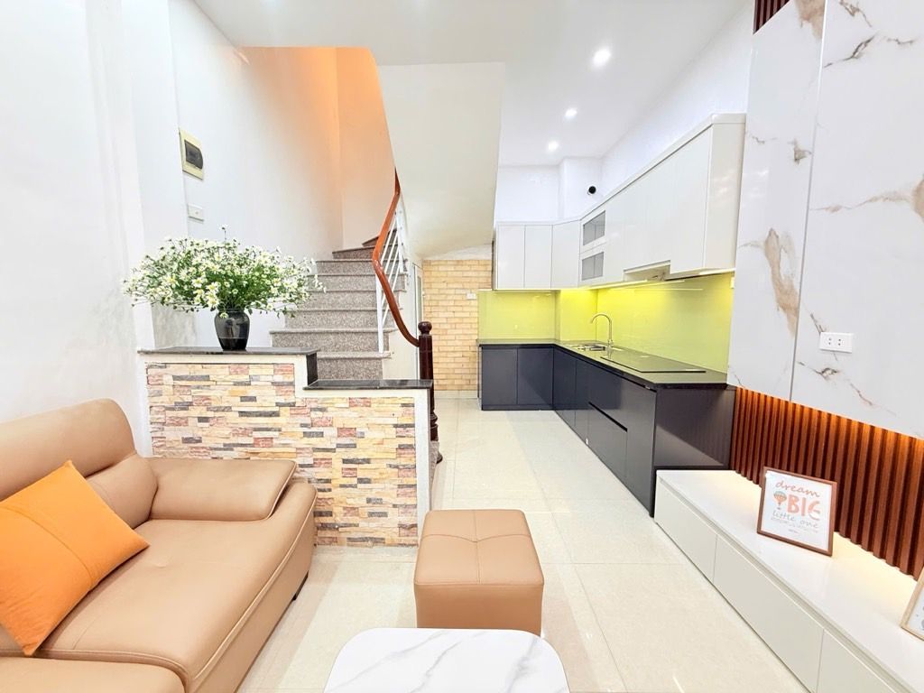 NHÀ MỚI ĐÓN TẾT – NỘI THẤT XỊN- GẦN HỒ TÂY – NỞ HẬU – 30M RA OTO – TẦM TIỀN QUÁ HIẾM_32M2