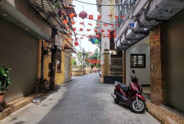 NHÀ MỚI ĐÓN TẾT – ÔTÔ TRÁNH DỪNG ĐỖ NGÀY ĐÊM – THANG MÁY- KINH DOANH _30M2 – 6 TẦNG.