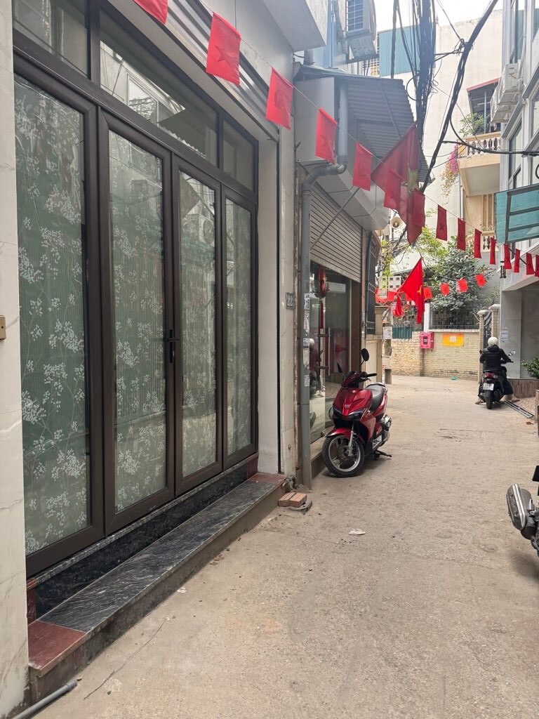 NHÀ ĐẸP, ĐỘC, HIẾM – DÂN XÂY CHẮC CHẮN – TÂY HỒ LỘNG GIÓ – GẦN Ô TÔ – DẪN LÀ CHỐT _30M2 – 5 TẦNG.