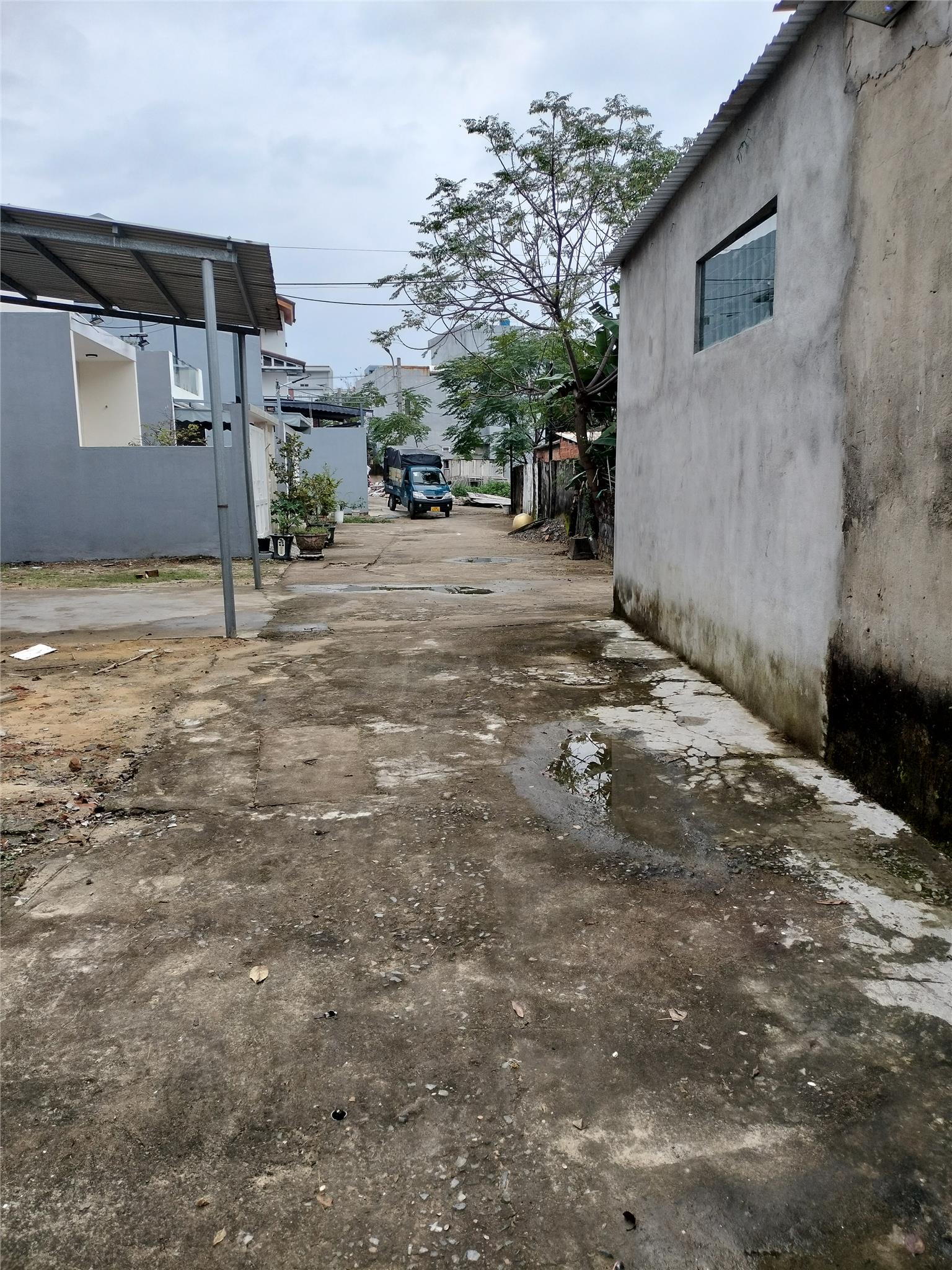 BÁN ĐẤT KIỆT Ô TÔ HÒA QUÝ – GIÁ TỐT