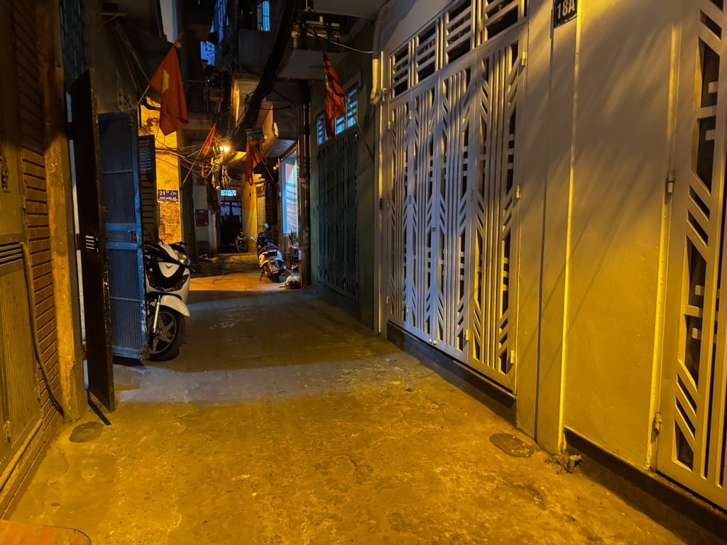 🏠 Minh Khai  40m²  5 tầng
🚶 Ngõ rộng, thoáng
💰 Giá: 7,9 tỷ  Sổ đỏ sẵn sàng