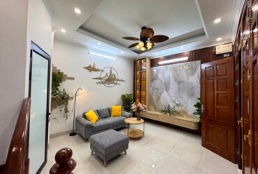 🏠 Kim Ngưu  36m²  5 tầng  Xây mới
🚗 Ô tô đỗ cách nhà 10m
💰 Giá: 8,5 tỷ