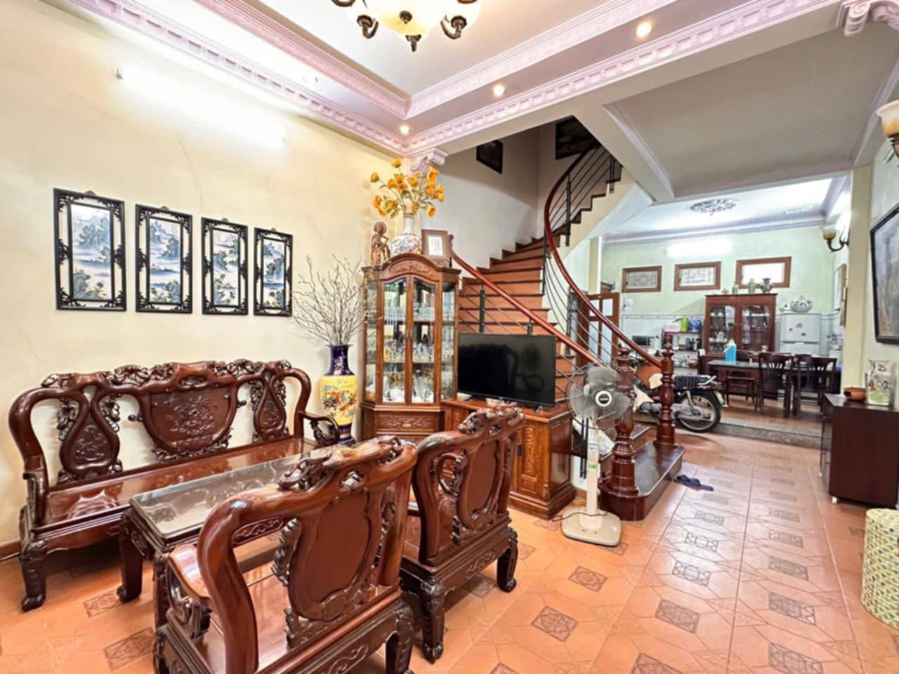 Bán Nhà Phố Đại Từ/Hoàng Mai, Gần Hồ linh Đàm, Trường, Chợ-85m*5 tầng- Nhỉnh 18 tỷ