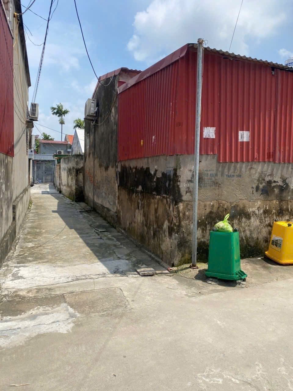 Lô góc 131m² trục đường 5m Kim Sơn – đón sóng KCN Tân Trào, giá 3,x tỷ  ZALO 0567 222 555