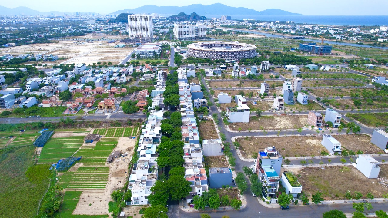 BÁN 3 LÔ VIP KHU R3 – KHU NGHỈ DƯỠNG ĐẸP NHẤT FPT CITY