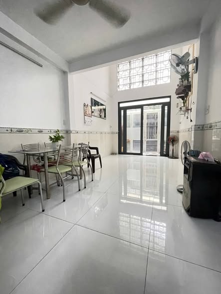 Nhà HXH Đường Trường Chinh Quận Tân Bình Phường 14 Cũ.