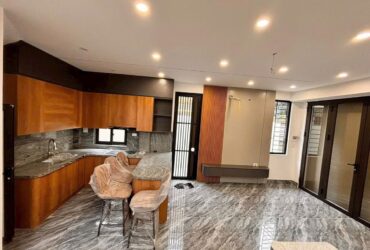 Việt Hưng, Long Biên – Oto đỗ cửa – Lô góc thoáng sáng – Giá chỉ 9 tỷ chẵn