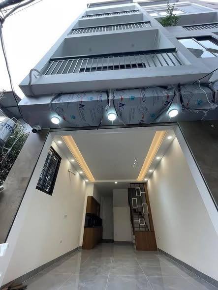 Lô góc 35m phố Lệ Mật – Oto đỗ cổng – Nhà mới kính koog – Giá chỉ nhỉnh 7 tỷ