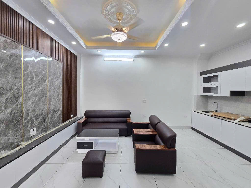 NHÀ  ĐẸP  ĐẠI ÁNG -MỚI KOONG -4 TẦNG – Ô TÔ ĐỖ CỬA – GẦN HỒ ĐIỀU HÒA – CHỈ 4 TỶ!