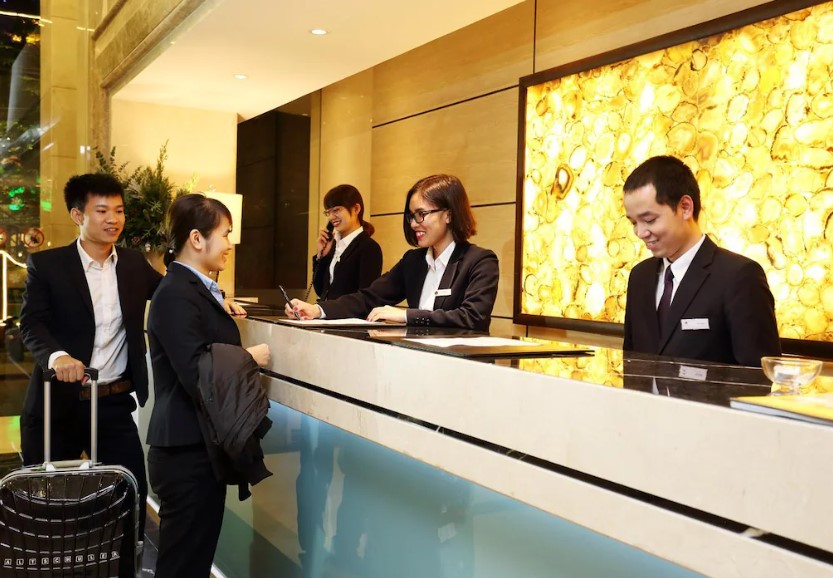 BÁN GẤP BUILDING – 72M2 – 7 TẦNG – 43 TỶ – MẶT PHỐ – HÀN THUYÊN