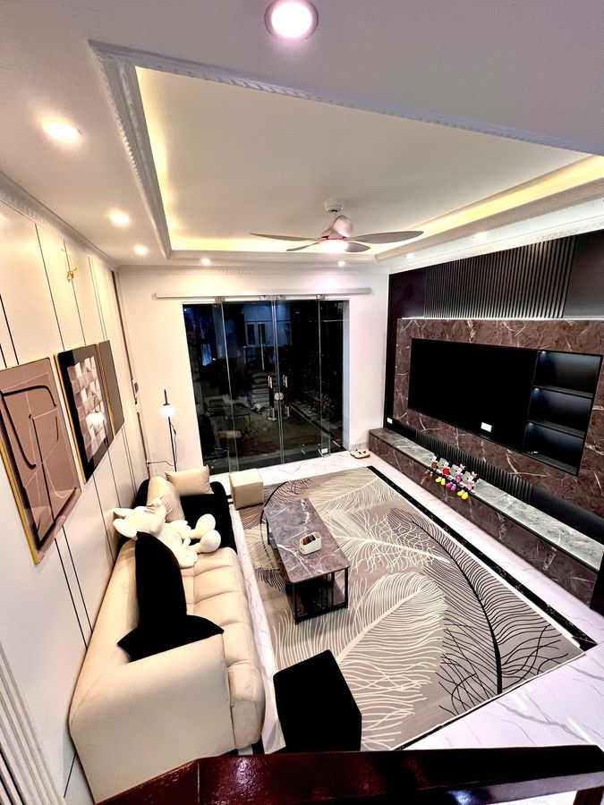 Nhỏ nhưng có võ – Nhà đẹp từng milimet – Thạch Bàn  Ô tô đỗ cửa 💰 Giá chỉ hơn 7 tỷ