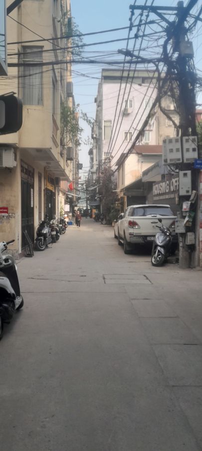 Bán Nhà Kim Mã 30m2. 6 tầng. mặt tiền 4.8m. giá 15.8 tỷ Ba Đình Hà Nội