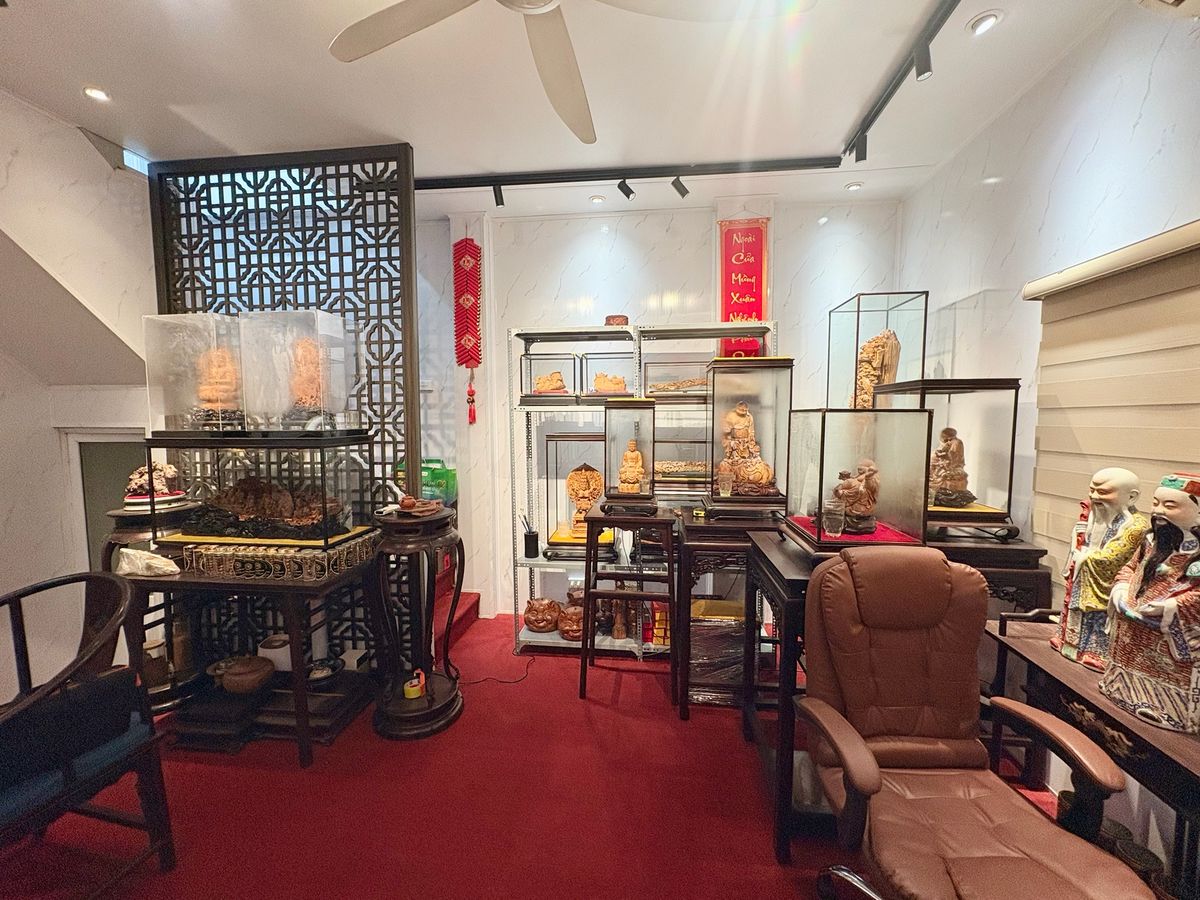 Bán Nhà Võ Văn Dũng 21m2. 3 tầng. mặt tiền 4.5m. giá 11 Tỷ Đống Đa Hà Nội