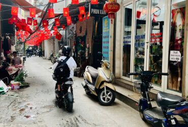 Bán Nhà Văn Hương 45m2.  4 tầng. mặt tiền 3.3m. giá 12 tỷ Đống Đa Hà Nội