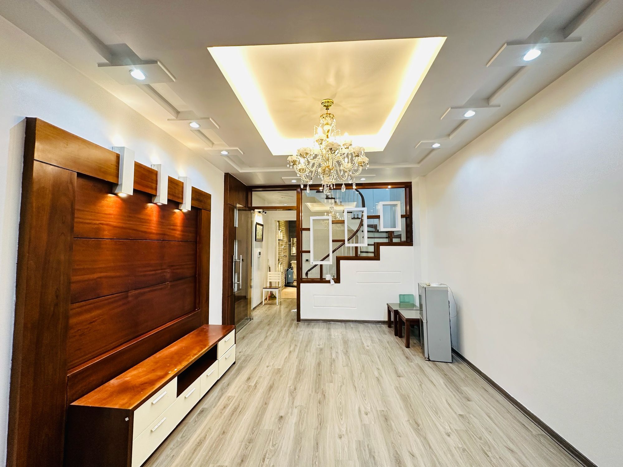 Bán Nhà An Trạch 48m2. 5 tầng. mặt tiền 4m. giá 16.5 Tỷ Đống Đa Hà Nội