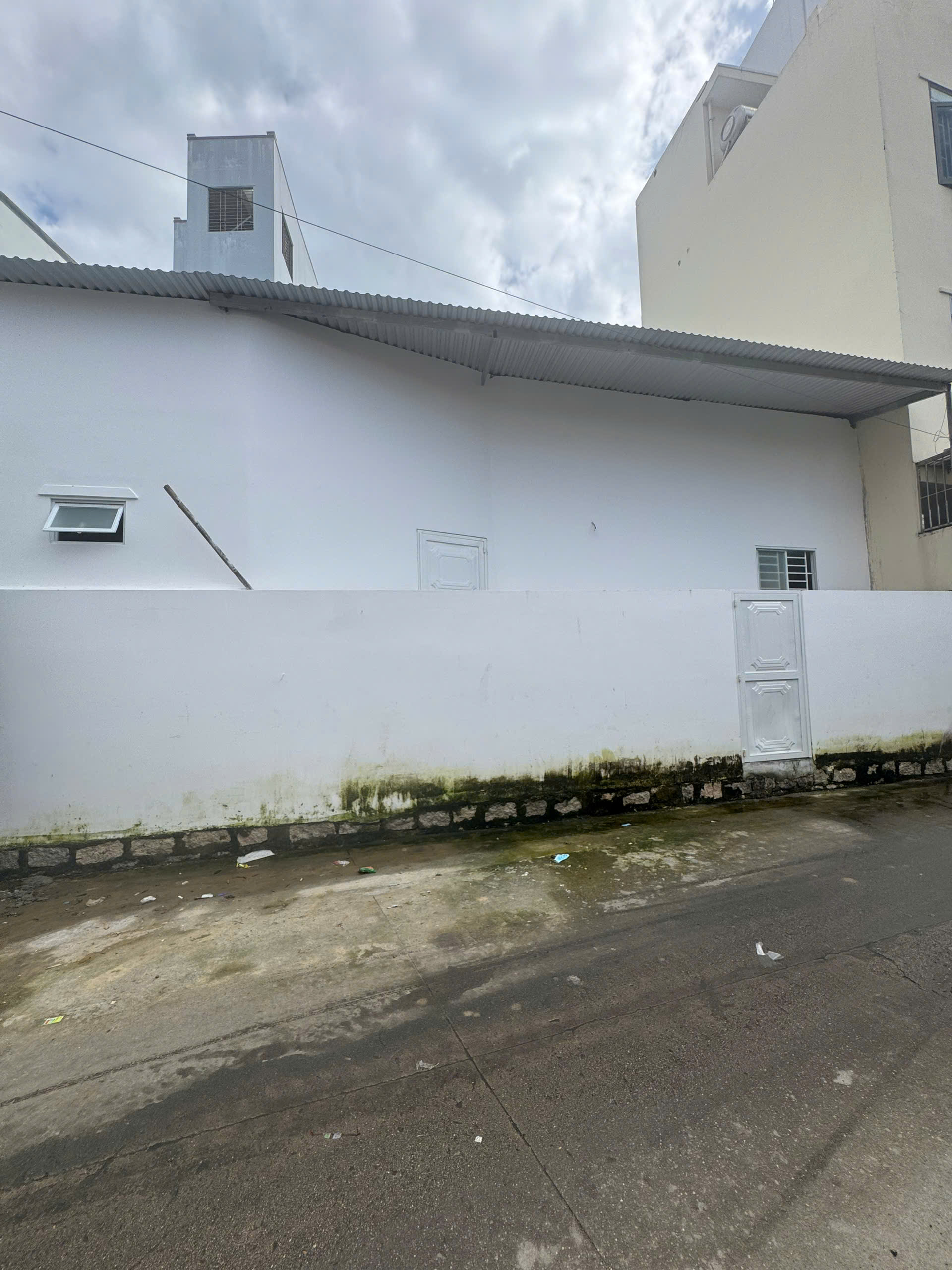 Bán Nhà 2MT 2/4 – Vị Trí Vàng Kinh Doanh – Đang Cho Thuê BHX