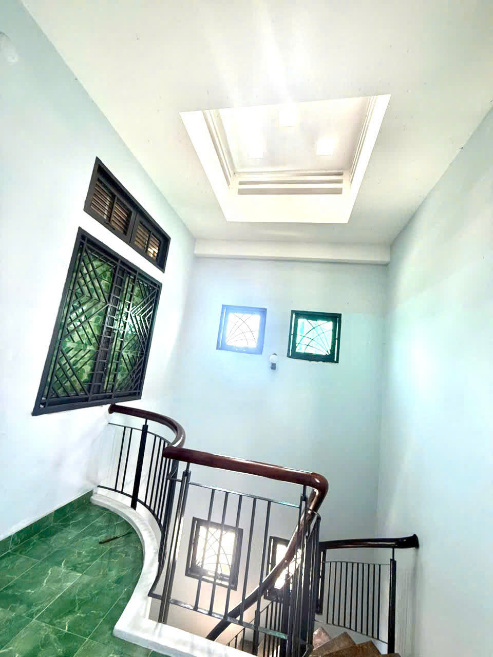 Bán nhà gần chợ Đầm chỉ 4,2 tỷ – 2 mặt tiền – sổ hồng hoàn công – trung tâm Nha Trang