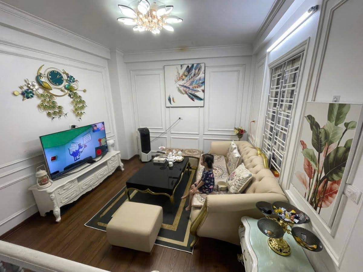 Bán Nhà Định Công Thượng-35m*5tầng*3.8mMT- Lô góc-Kinh doanh-Ô tô qua nhà. 11,15 tỷ