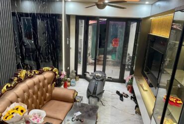 Bán Nhà Kim Giang, ngõ thông ô tô-37m*5 tầng-Gần ĐH Thăng Long, Khu Đô thị- 12 tỷ