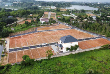 Chính chủ cần bán nhanh lô góc hoa hậu tại Hòa Lạc, dt 100m2, full thổ cư, gần QL21, khu CNC, ĐHQG