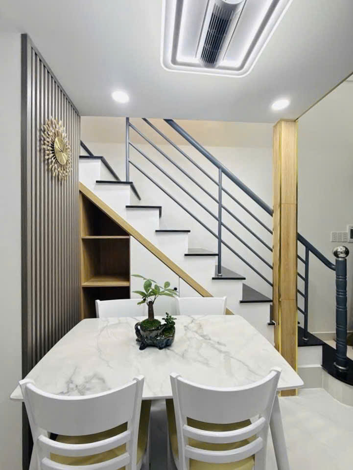 Nhà mới đẹp QUẬN 3 – Lê Văn Sỹ – 51 m2 – 4.48 tỷ